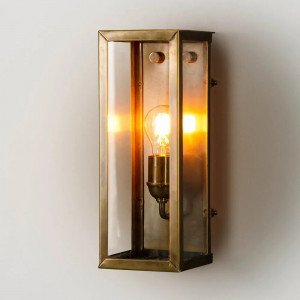 lampe en laiton de couleur laiton antique avec un raccord E27