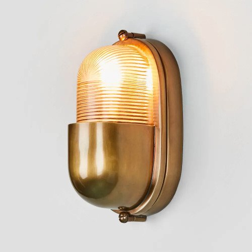 lampe en laiton de couleur laiton antique avec un raccord E27