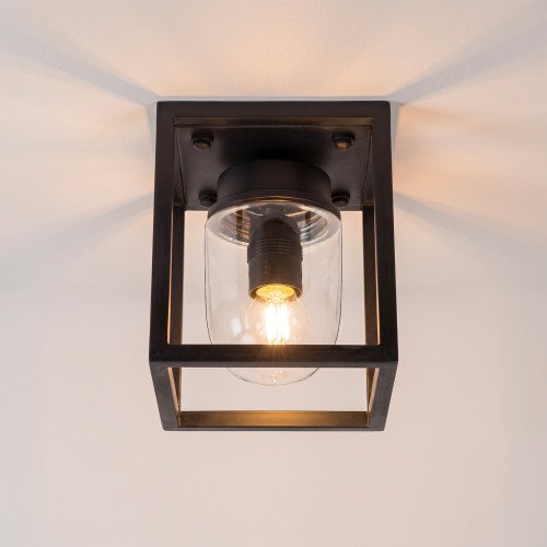 Lampe d'extérieur Ferryhill en laiton de forme carrée de couleur noire