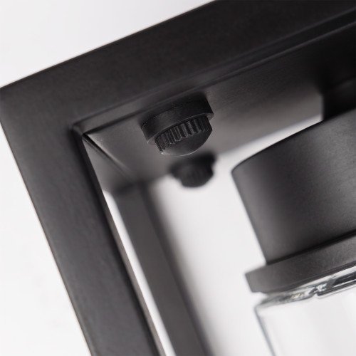 Lampe d'extérieur Ferryhill en laiton de forme carrée de couleur noire