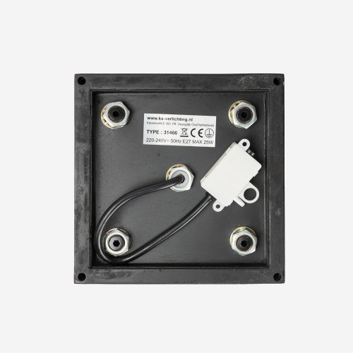 Lampe d'extérieur Ferryhill en laiton de forme carrée de couleur noire