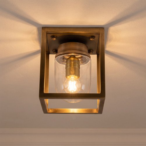 Lampe d'extérieur en laiton Ferryhill de forme carrée en couleur laiton