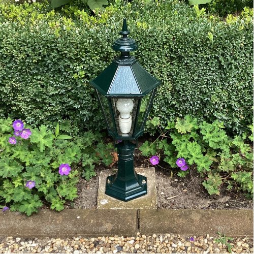 Lampe de jardin sur pied Edinburgh avec lanterne hexagonale