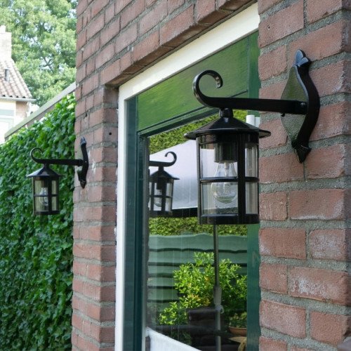 Lampe d’extérieur Lucca applique noire aluminium classique