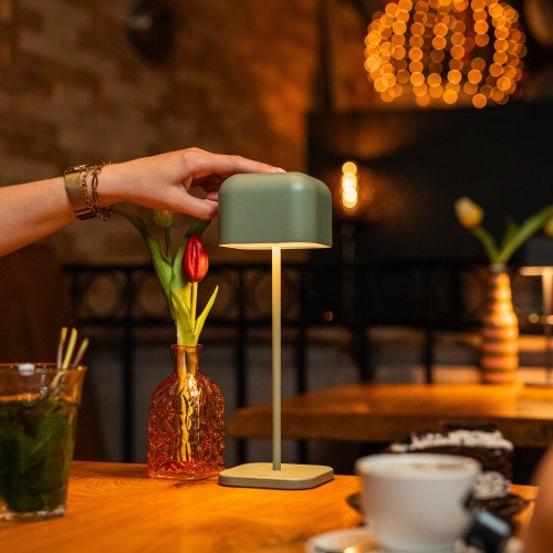 Lampe de table verte en aluminium moderne pour l'intérieur et l'extérieur