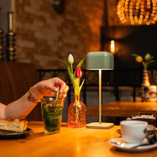Lampe de table verte en aluminium moderne pour l'intérieur et l'extérieur