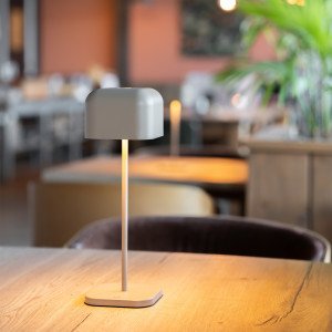 Lampe de table beige en aluminium moderne pour l'intérieur et l'extérieur