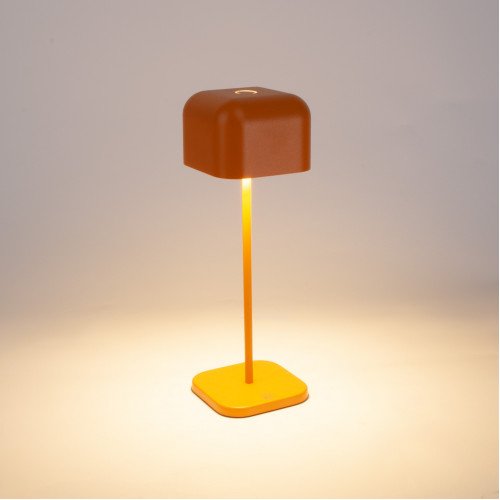 Lampe de table orange en aluminium moderne pour l'intérieur et l'extérieur