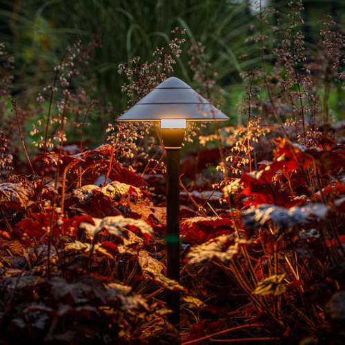 Lampe de jardin noire adaptée à l'éclairage extérieur basse tension 12 volts 