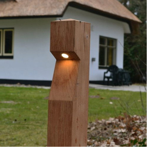 Éclairage de jardin en bois de chêne Oak avec ampoule LED | Nostalux.fr 