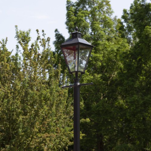 Lampadaire de jardin Breda (57436) avec lanterne carrée | Nostalux.fr