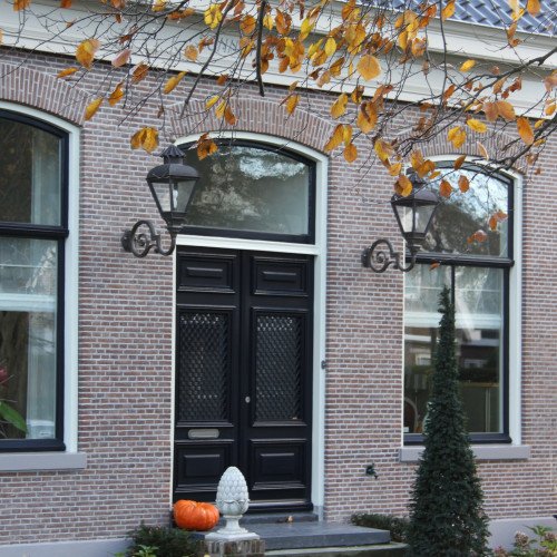 Applique murale montante avec support en bronze lanterne 4 faces carrée 