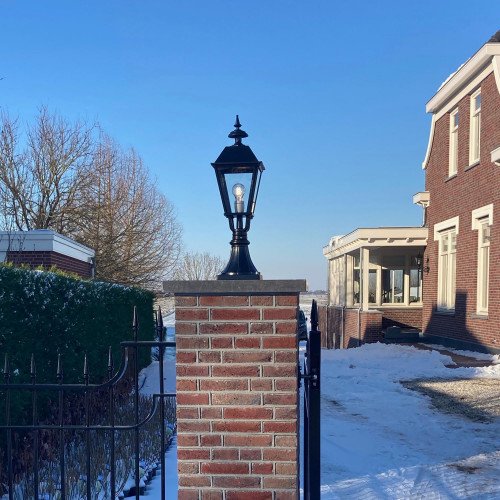 Lampe sur pied Blackpool (5038) avec lanterne carrée sur le site officiel de KS Lighting
